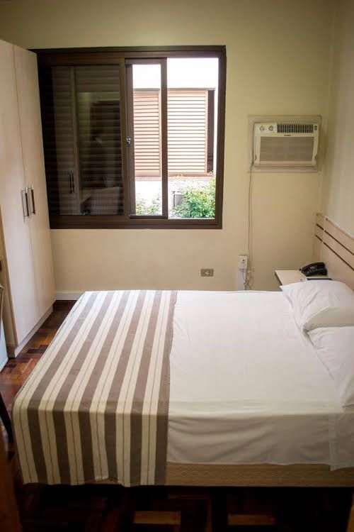 Colossi Hotel0