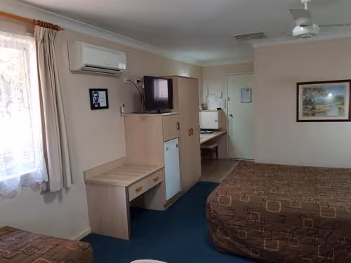 Deluxe Family Room