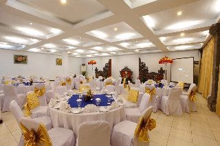 ปูริ ซารอน เซมินยัก โฮเต็ล แอนด์ วิลล่าส์ (Puri Saron Seminyak Hotel & Villas)2