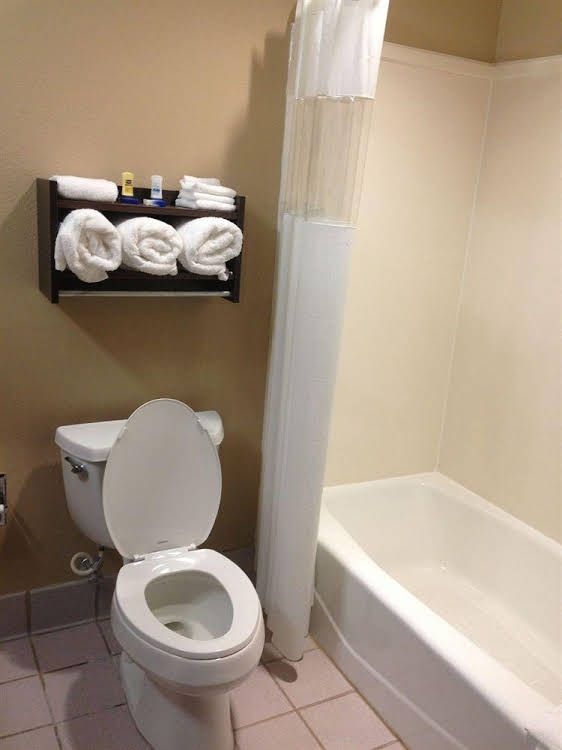 Best Western Bayou Inn and Suites3