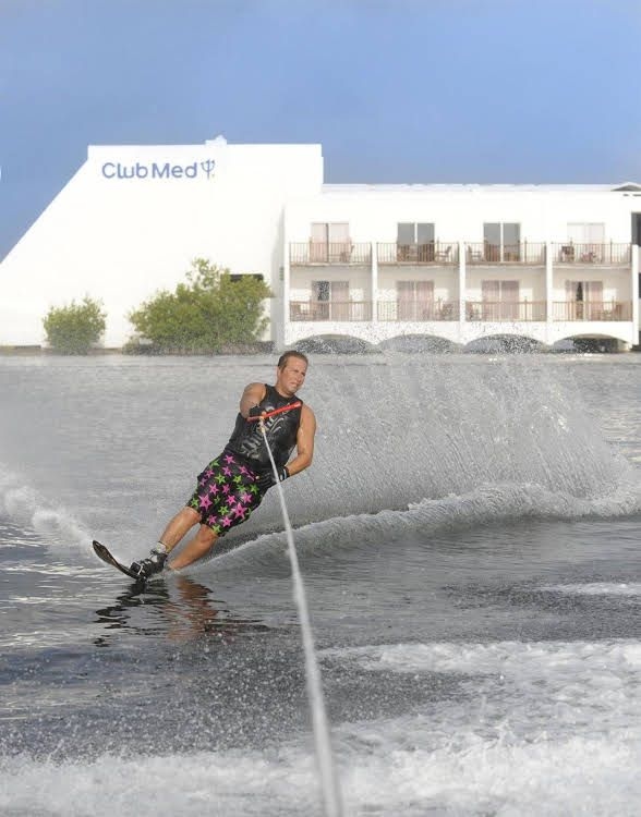 Raintree's Club Regina3