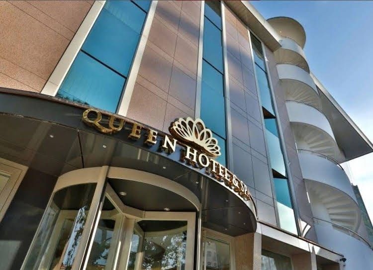 Queen Hotel & Spa4