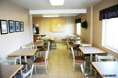 Americas Best Value Inn - Petoskey4
