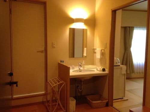 Economy Twin Room with Tatami Area