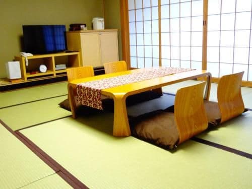 Japanese-Style Triple Room with Shared Bathroom
