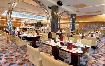Golden Eagle Summit Hotel4