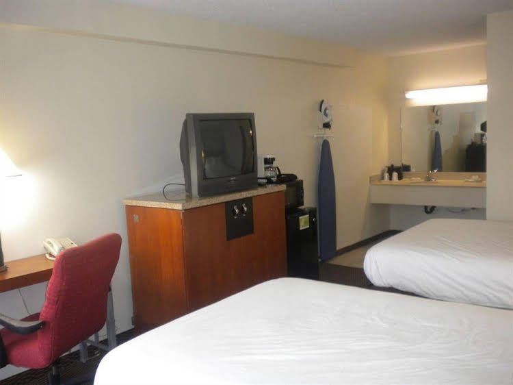 Dunes Inn Michigan City Hotel1