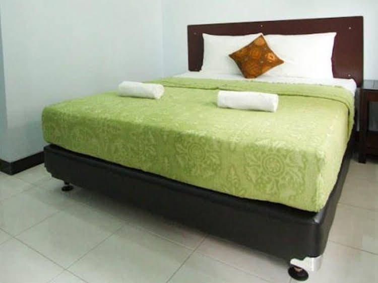 Amelia Hotel Amelia Hotel