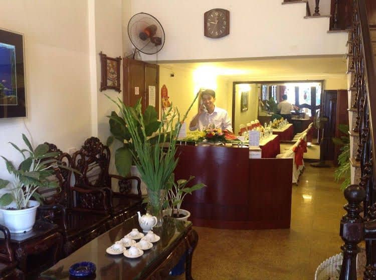 Phong Lan Hotel Phong Lan Hotel