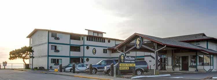 Sea Horse Oceanfront Lodging