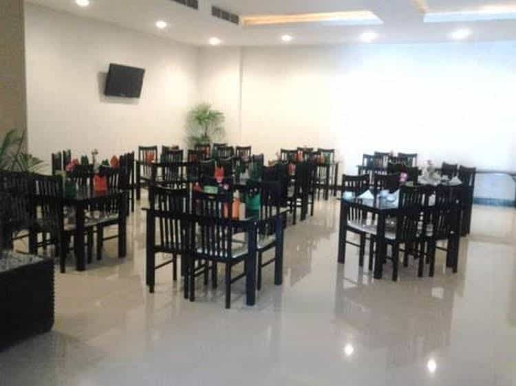 โอโย 472 โฮเต็ล อัชรา โอโย 472 โฮเต็ล อัชรา