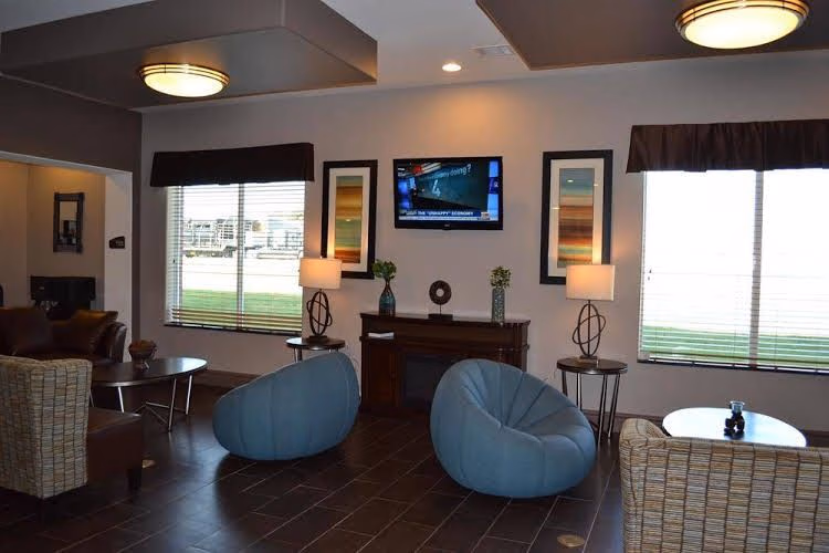 Red River Inn and Suites1