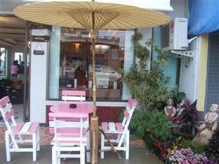โรงแรมพอร์ตไซด์ (Portside Hotel)1