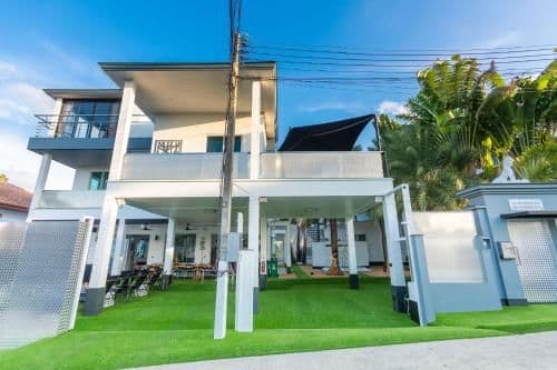 7-Bedroom Villa