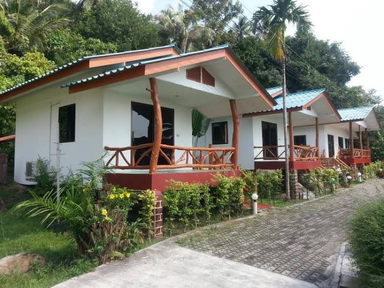 One More Night Beach Resort4