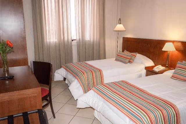 DOUBLE TWO BEDS