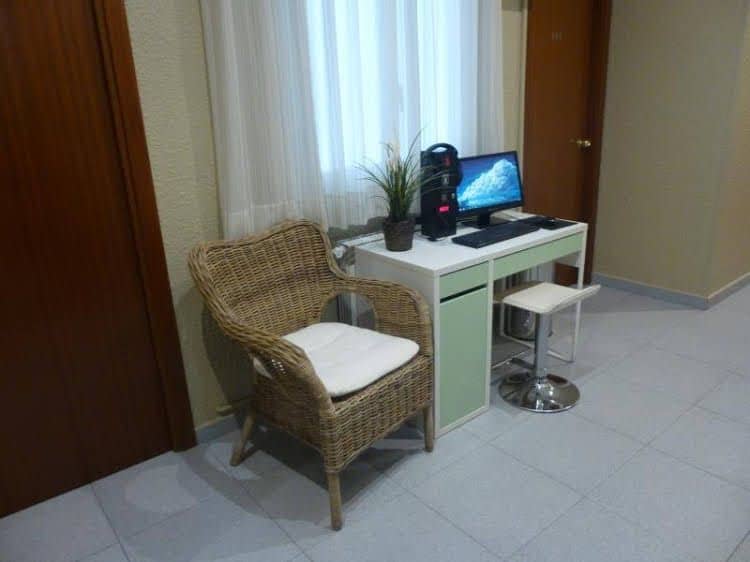 Hostal Iznajar Barcelona Hostal Iznajar Barcelona