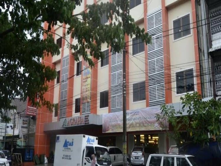 Hotel Agraha Andalas4