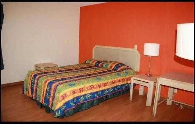 Palm Tree Extended Stay - Macon Palm Tree Extended Stay - Macon