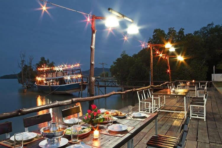 The Villa Laemhin Lagoon Resort0