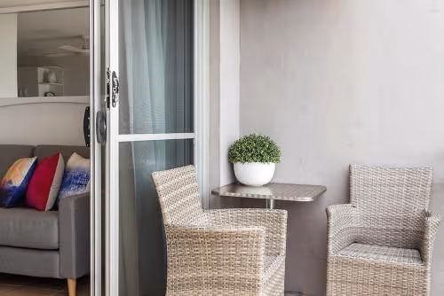 One-Bedroom Apartment with Ocean View - Top Floor