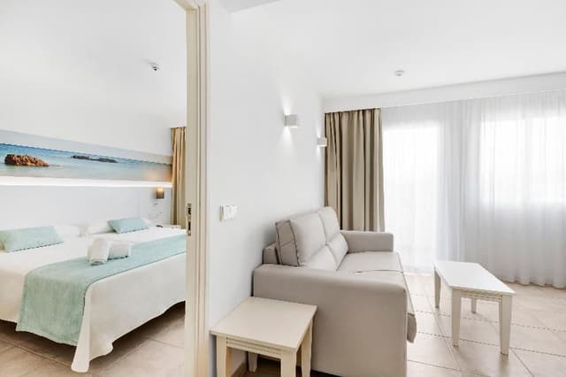 APARTMENT CAPACITY 4