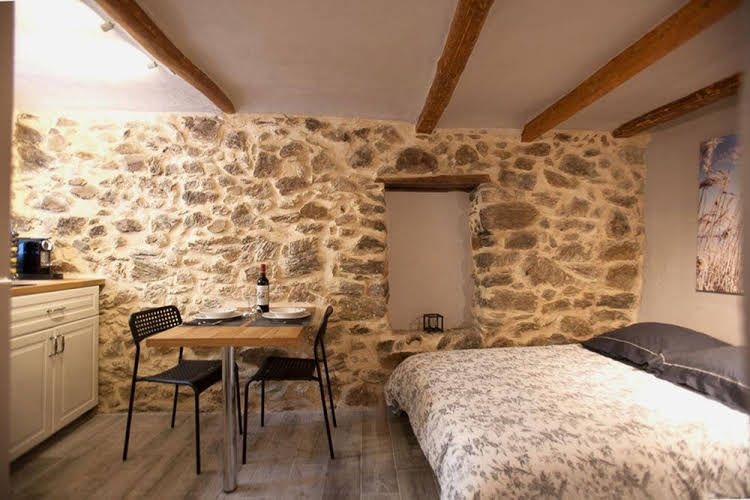 Studio St Antoine Suquet0