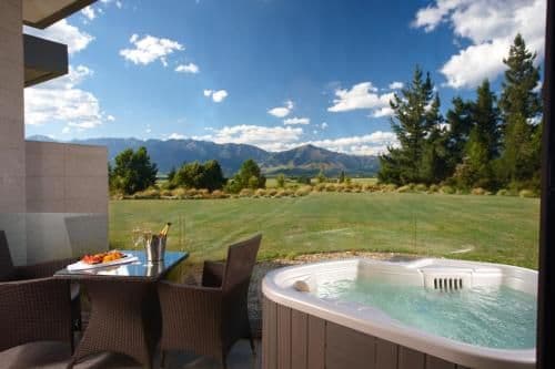 Deluxe Spa Suite