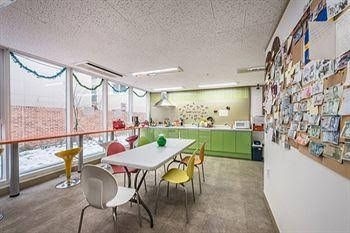 Phil House3