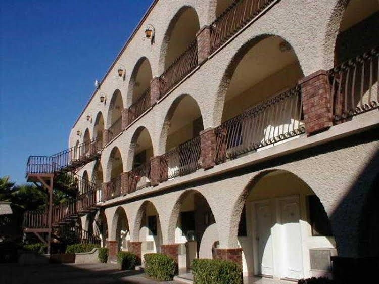Hotel Plaza Consulado0
