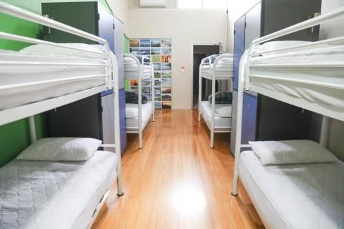 Port Lincoln YHA2