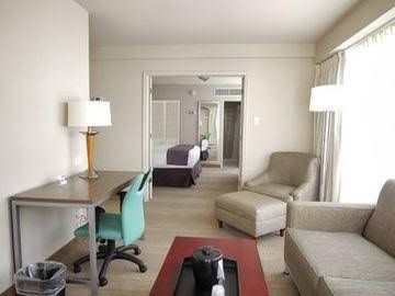 Holiday Inn Express St Louis - Central West End1