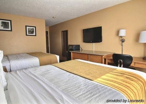 Quality Inn Hall of Fame3
