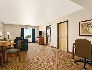 Ramada Grand Dakota Lodge & Conference Center2