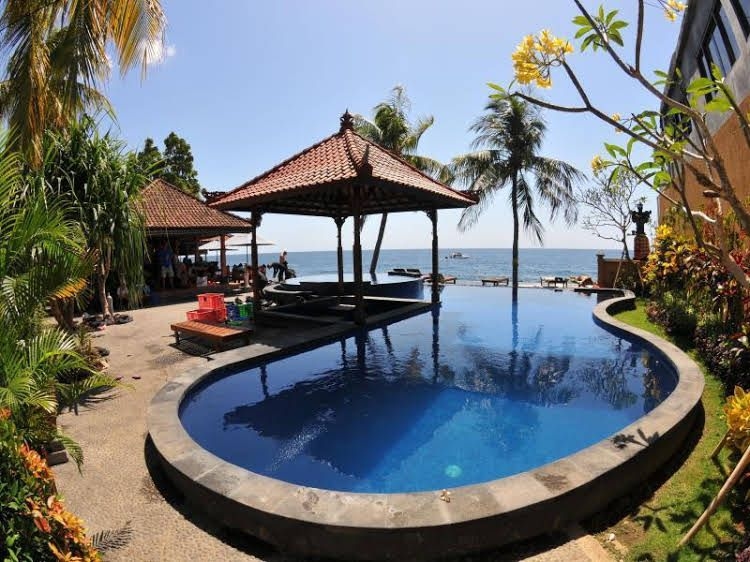 พาราไดซ์ ปาล์ม บีช บังกะโล (Paradise Palm Beach Bungalows)0