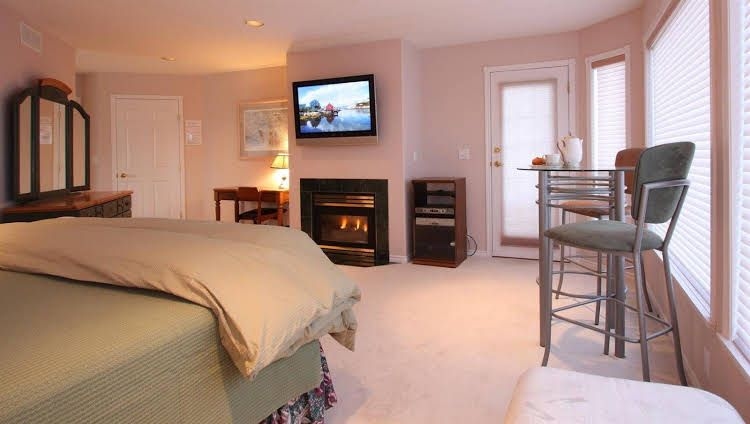 Royal Bed & Breakfast3