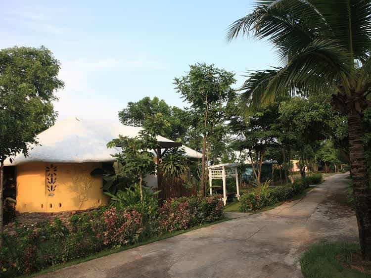 Im Poo Hill Resort