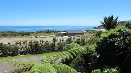 Seaside Takutai House