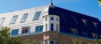 The Red Apartments0