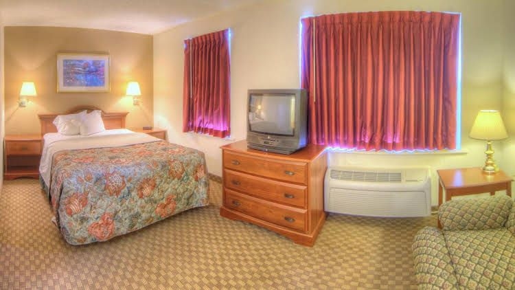 Crestwood Suites of Orlando-UCF Area1