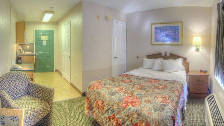 Crestwood Suites of Orlando-UCF Area4