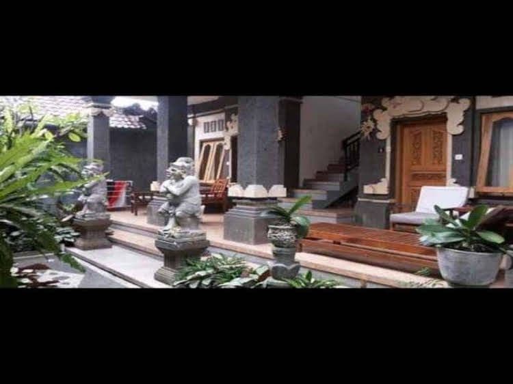 Suarsena House Bungalows Suarsena House Bungalows