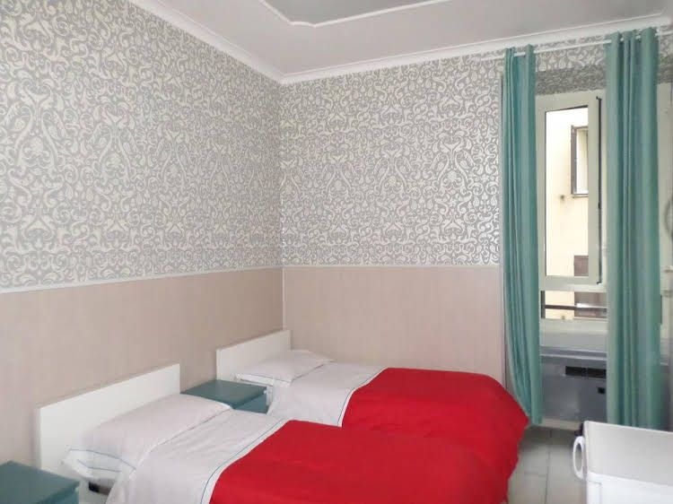 Four Seasons Hostel Rome2