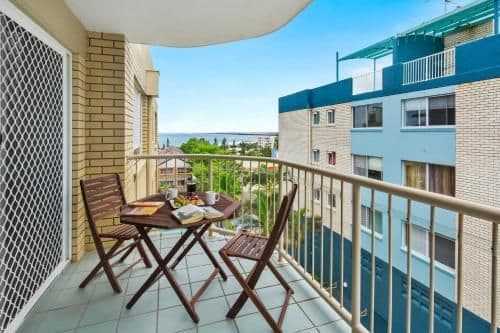 Executive Two-Bedroom Apartment with Sea View - Top Floor