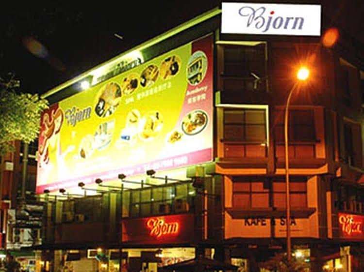 Bjorn Boutique Hotel Taman Danau Desa Bjorn Boutique Hotel Taman Danau Desa
