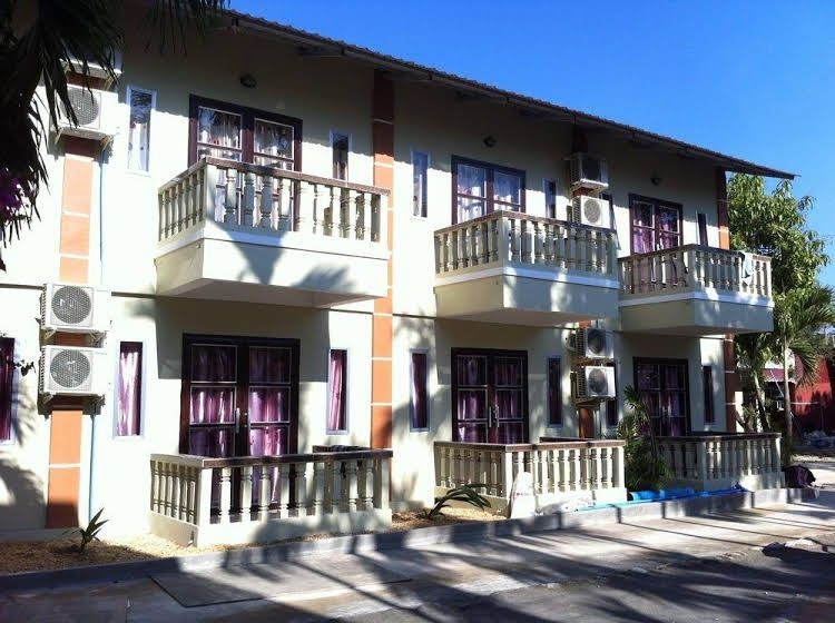 Sakal Guesthouse Restaurant & Bar4