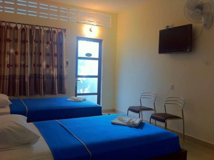Sakal Guesthouse Restaurant & Bar1