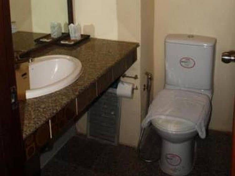 Top Inn Sukhumvit Top Inn Sukhumvit