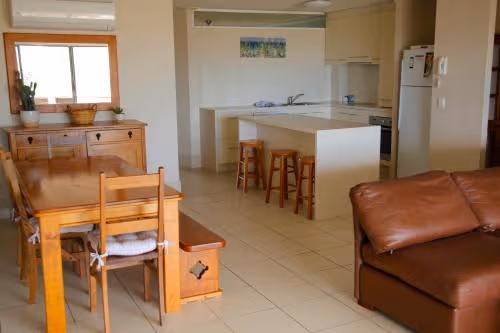 Deluxe Two-Bedroom Apartment with Air-Conditioning