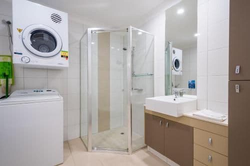 Deluxe Two-Bedroom Apartment with Air-Conditioning